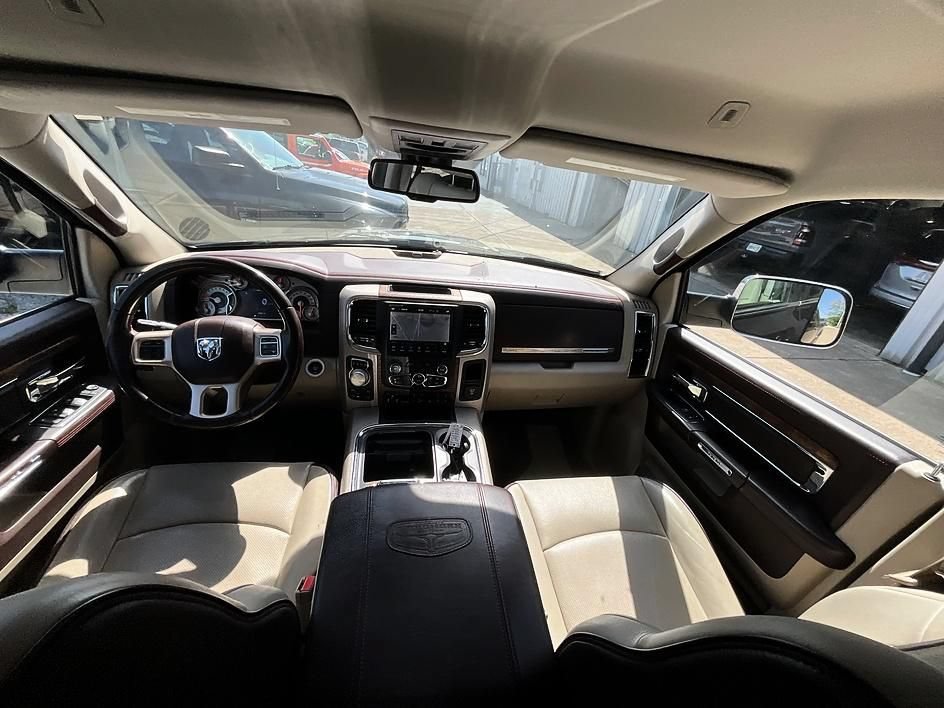 Used 2018 RAM 1500 Laramie Longhorn w/ Longhorn Southfork Package AWD/4WD image 36