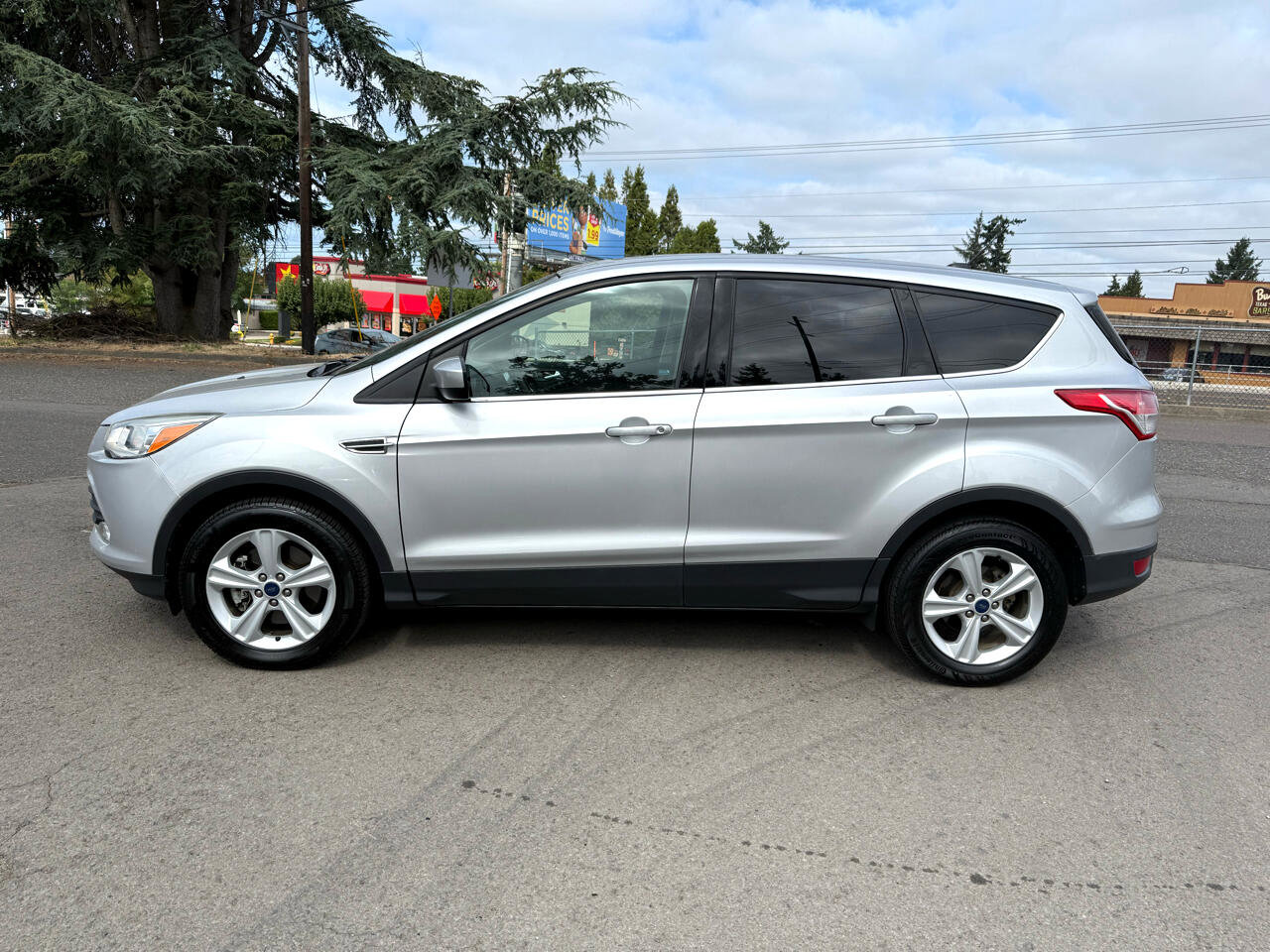 Used 2016 Ford Escape SE image 5