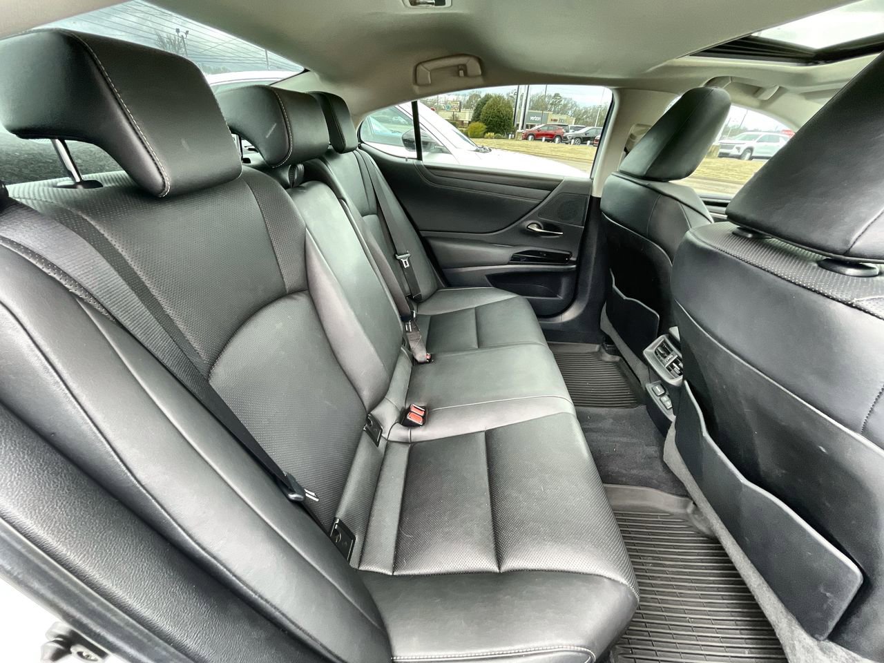 Used 2022 Lexus ES 350 w/ Premium Package FWD image 26