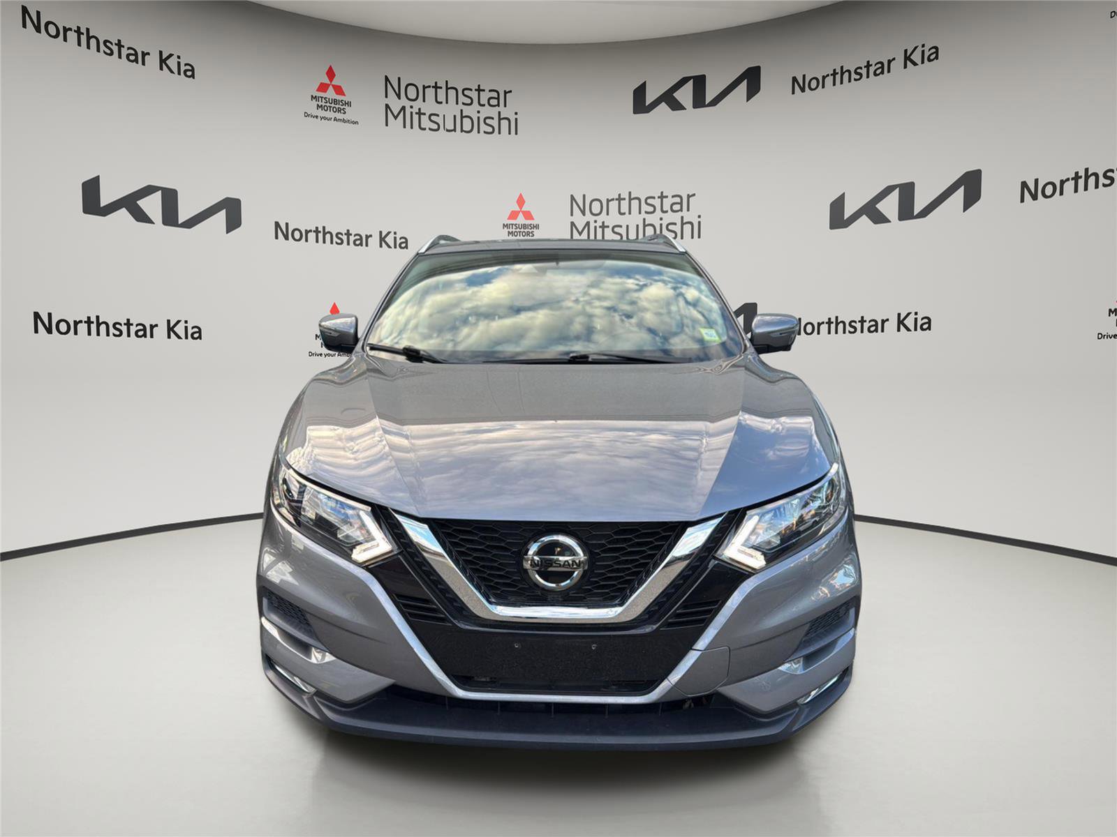 Used 2022 Nissan Rogue Sport SV w/ Technology Package AWD/4WD image 6