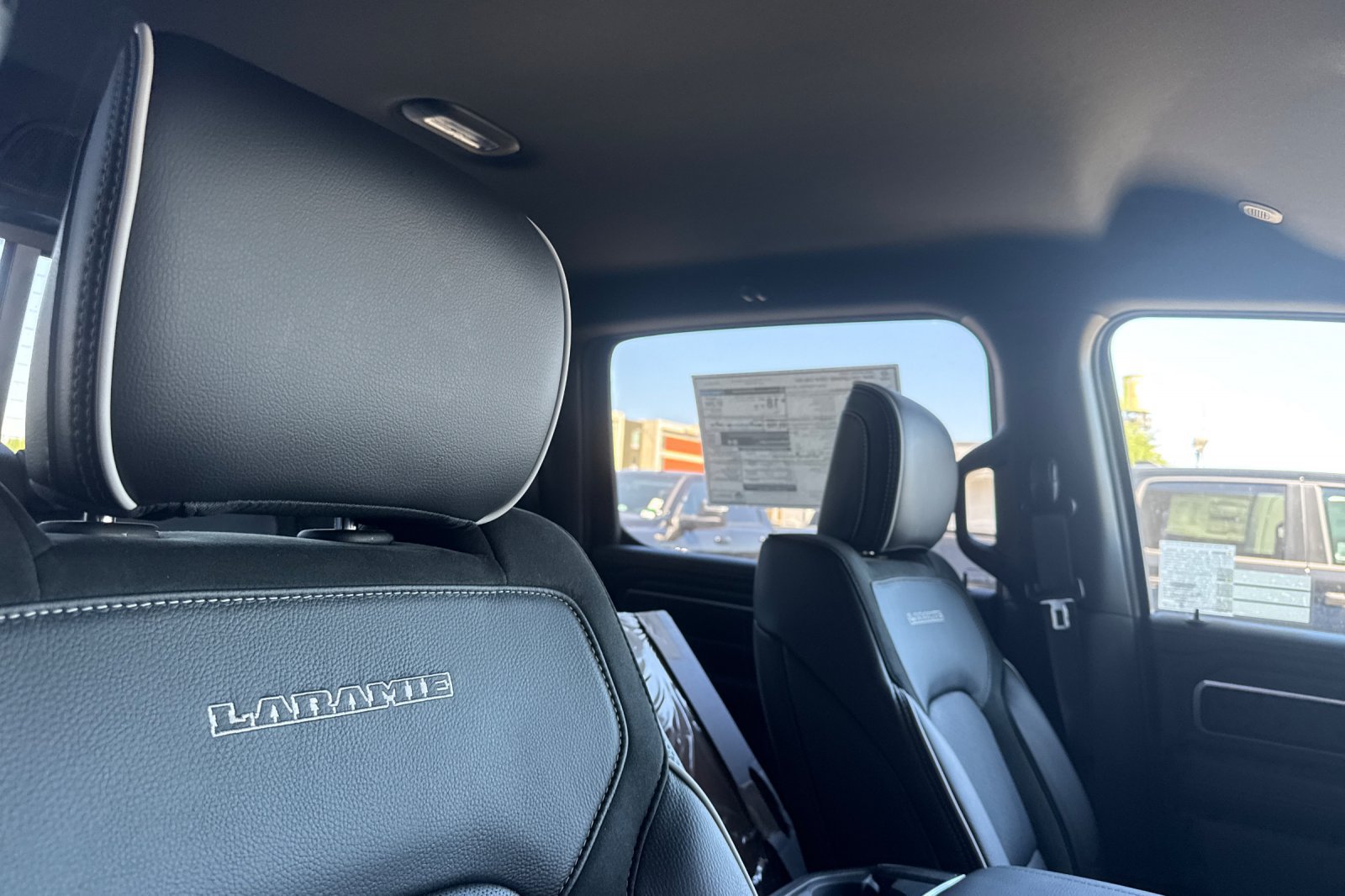 New 2026 RAM 1500 Laramie AWD/4WD image 15
