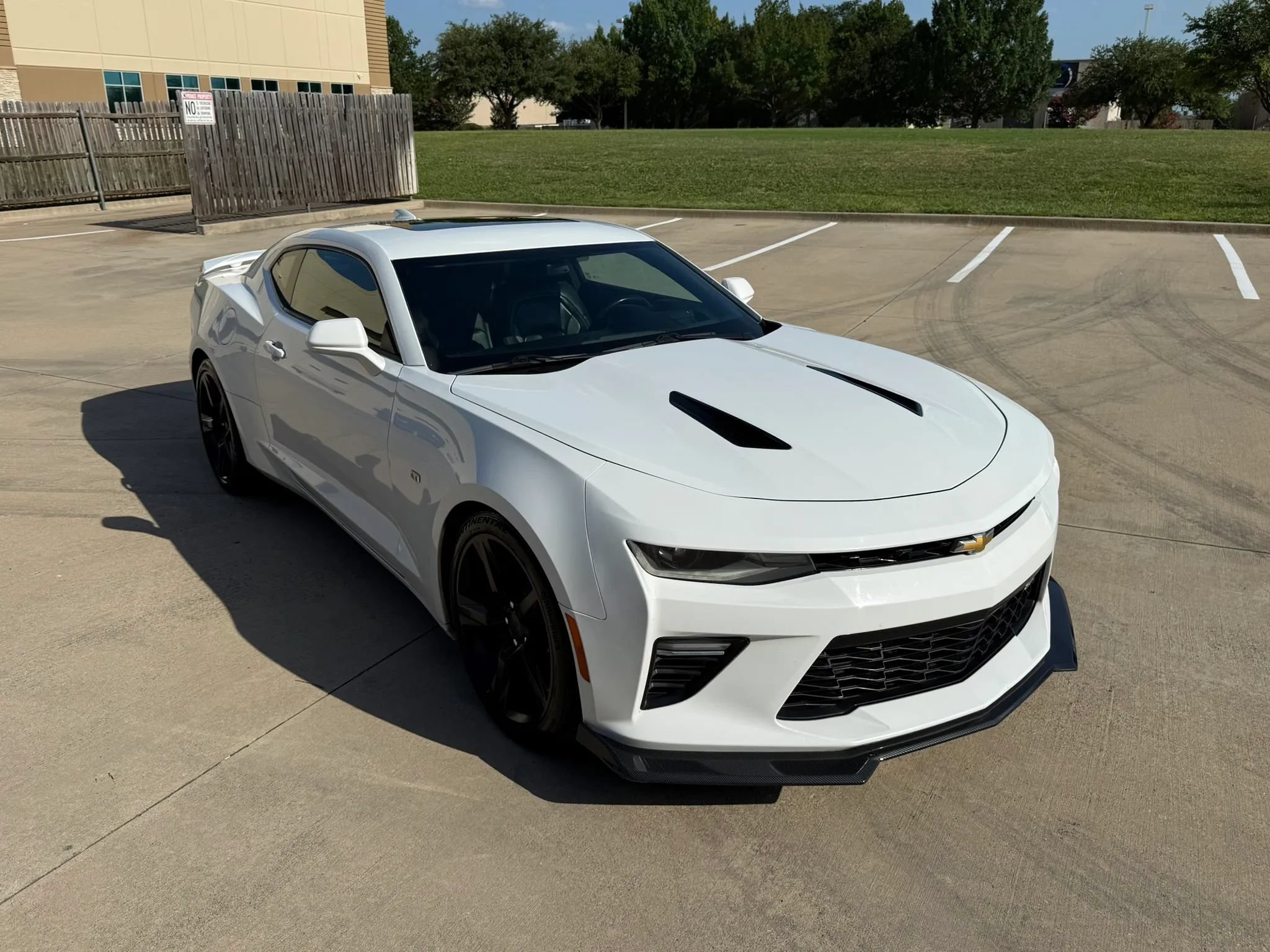 Used 2017 Chevrolet Camaro SS RWD image 17