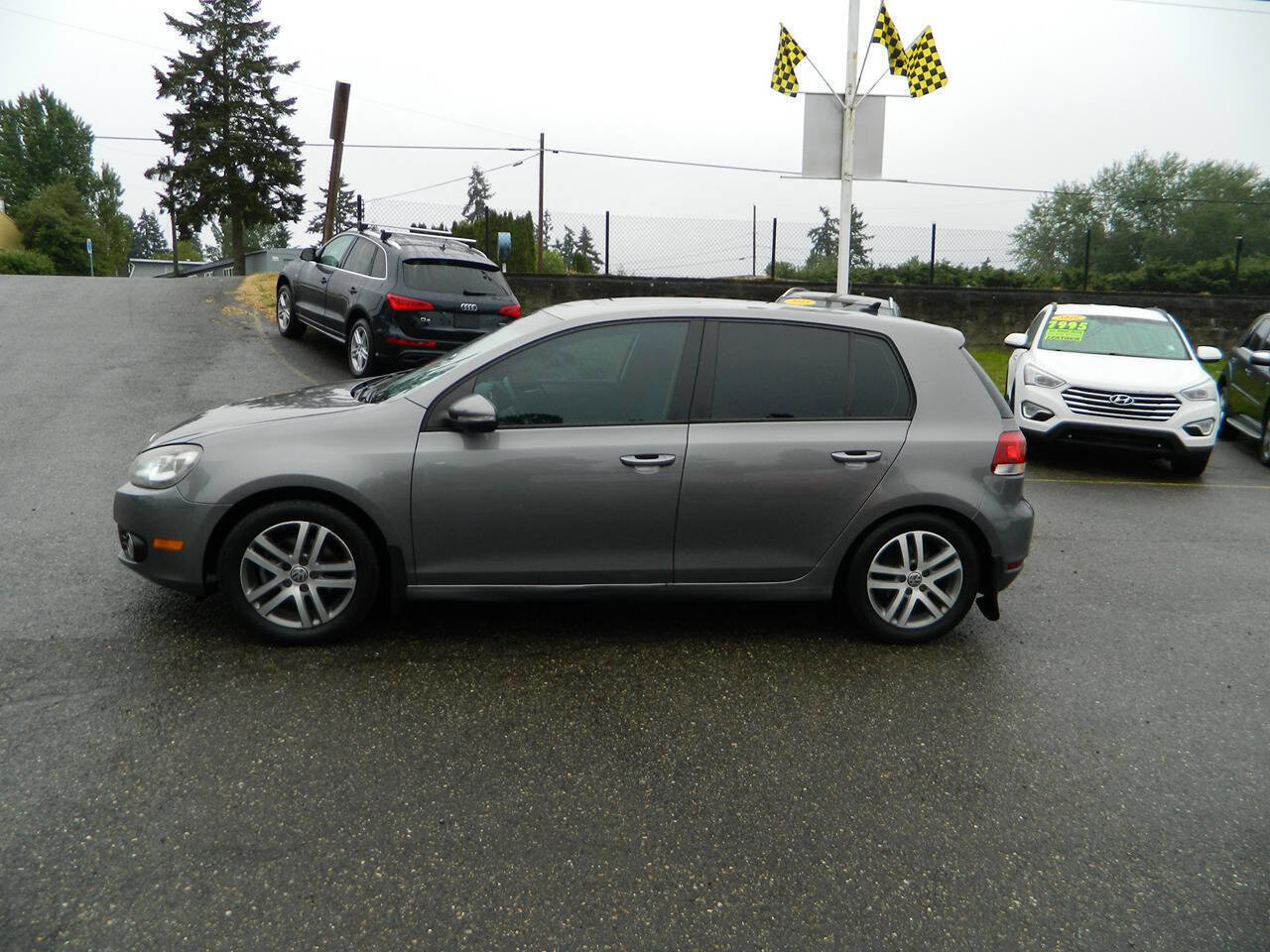 Used 2011 Volkswagen Golf TDI FWD image 5