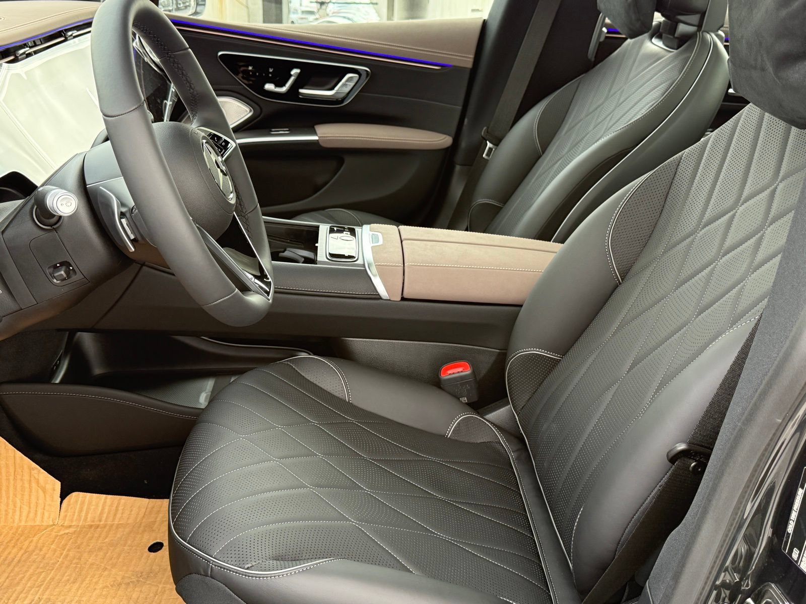 New 2026 Mercedes-Benz EQS 580 4MATIC Sedan image 16