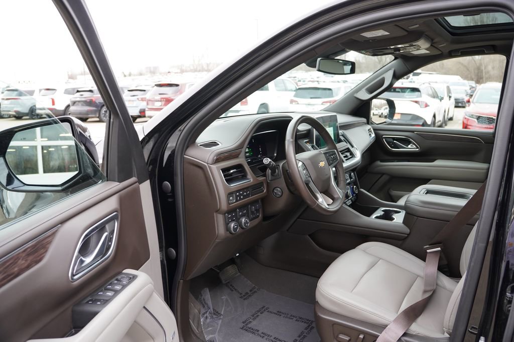 Used 2022 Chevrolet Tahoe LT w/ LT Signature Package image 15