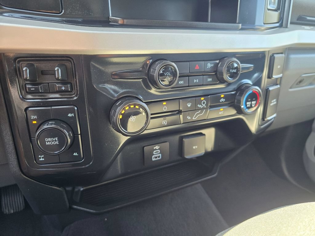Used 2025 Ford F250 XLT w/ FX4 Off-Road Package AWD/4WD image 22