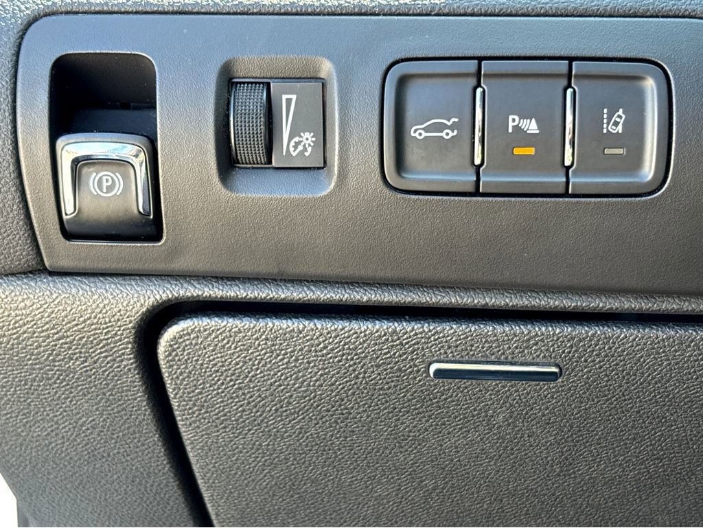 Used 2020 Chevrolet Impala Premier w/ Premier Confidence Package FWD image 12