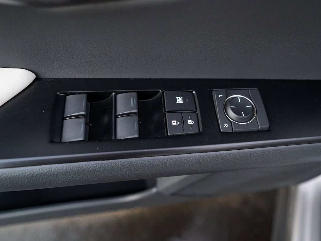 Used 2021 Lexus UX 250h w/ Accessory Package (Z1) image 14