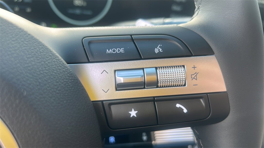 New 2026 Hyundai Tucson Limited image 24