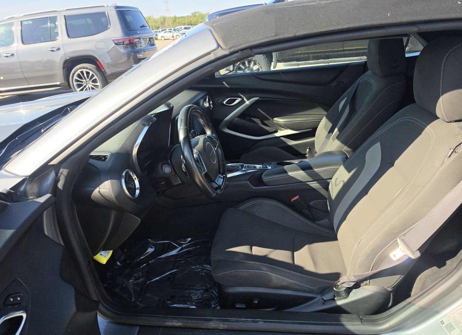 Used 2020 Chevrolet Camaro LT RWD image 5