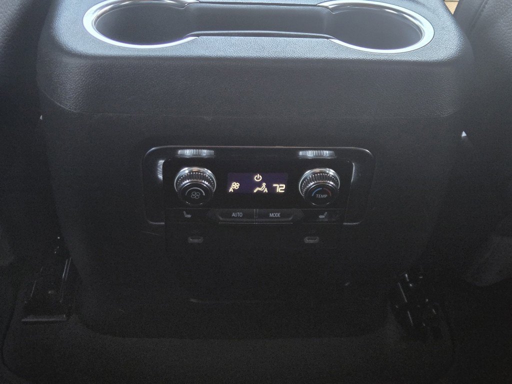 Certified 2024 GMC Yukon XL Denali image 21