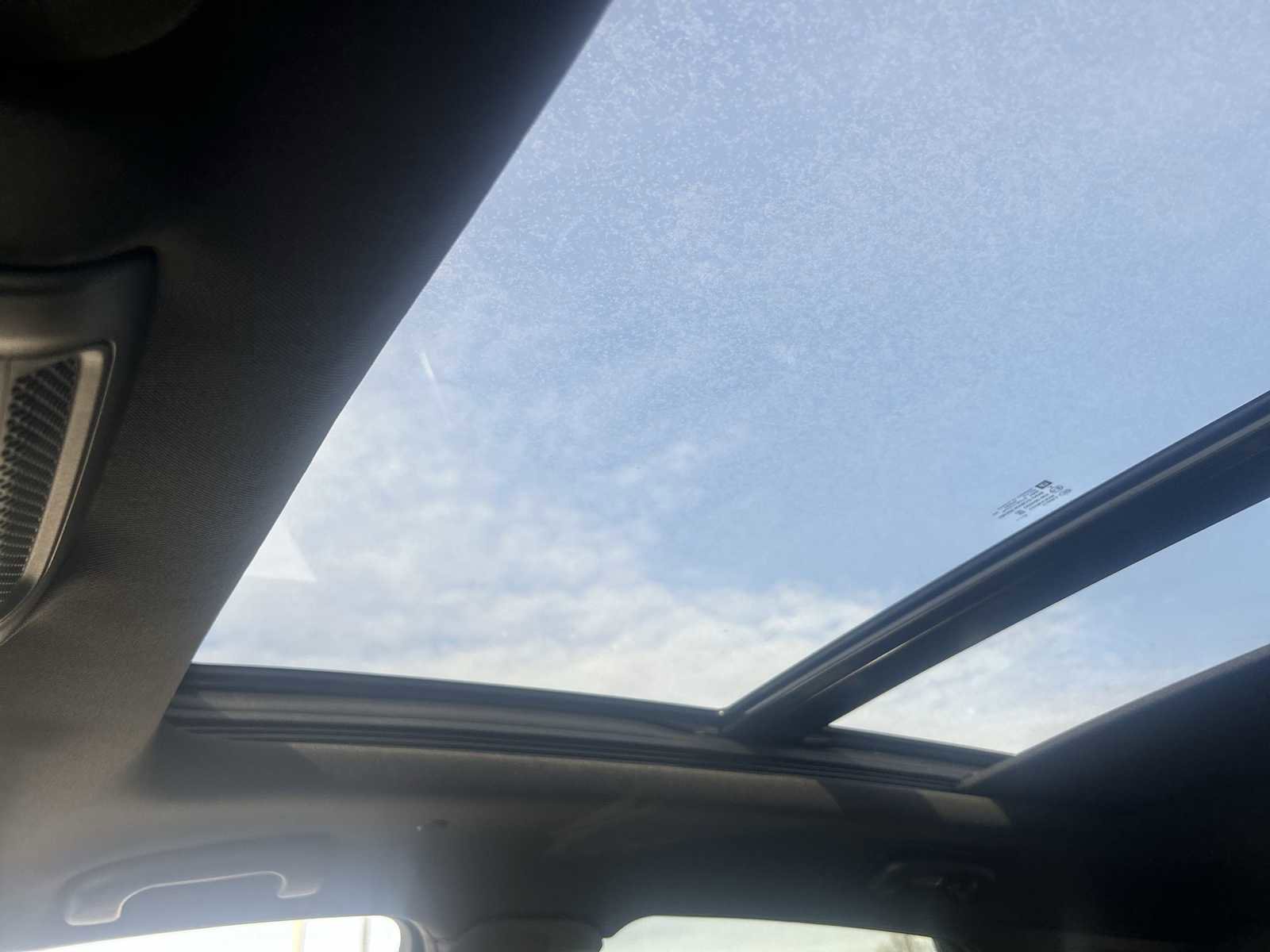 Certified 2025 Cadillac XT5 Premium Luxury image 19