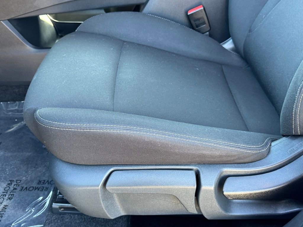 Used 2023 Nissan Rogue S image 19