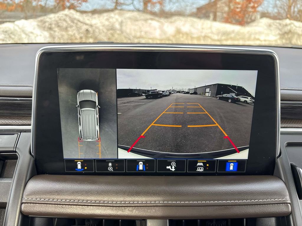 Used 2021 GMC Yukon SLT w/ SLT Premium Package image 31