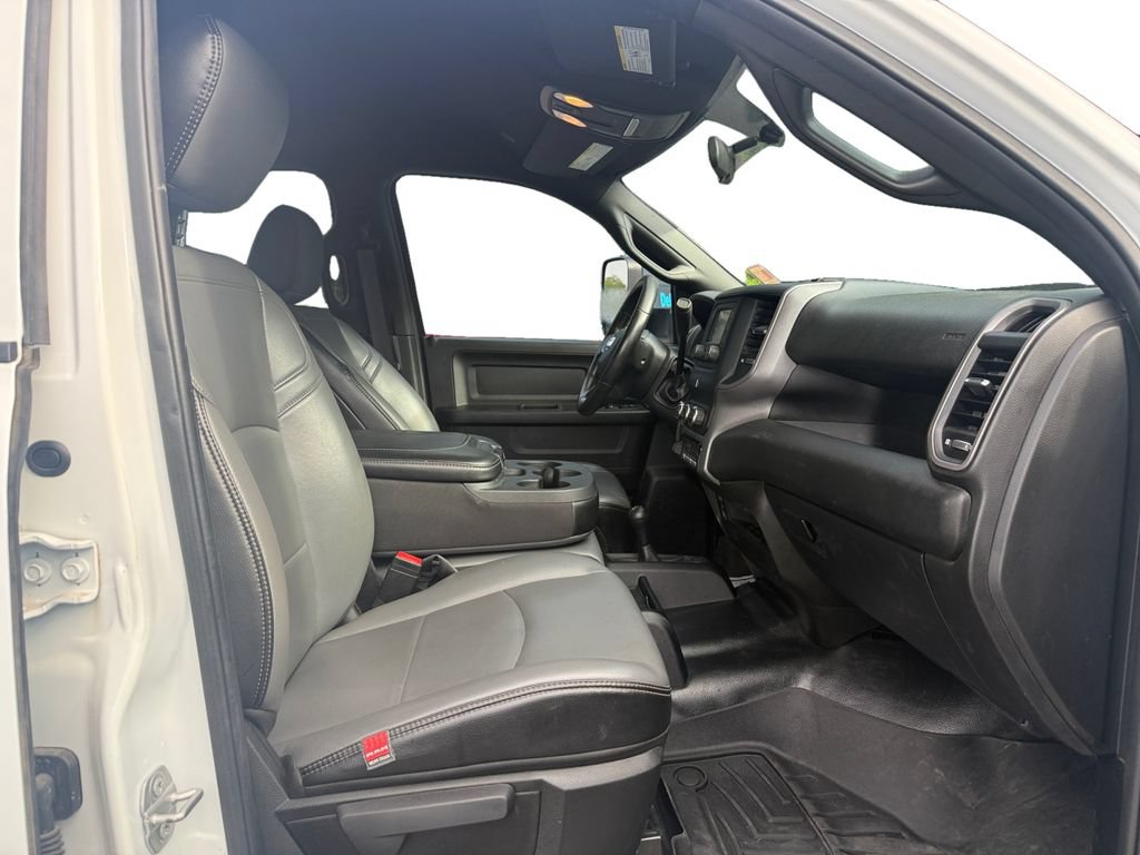 Used 2022 RAM 3500 Tradesman AWD/4WD image 15