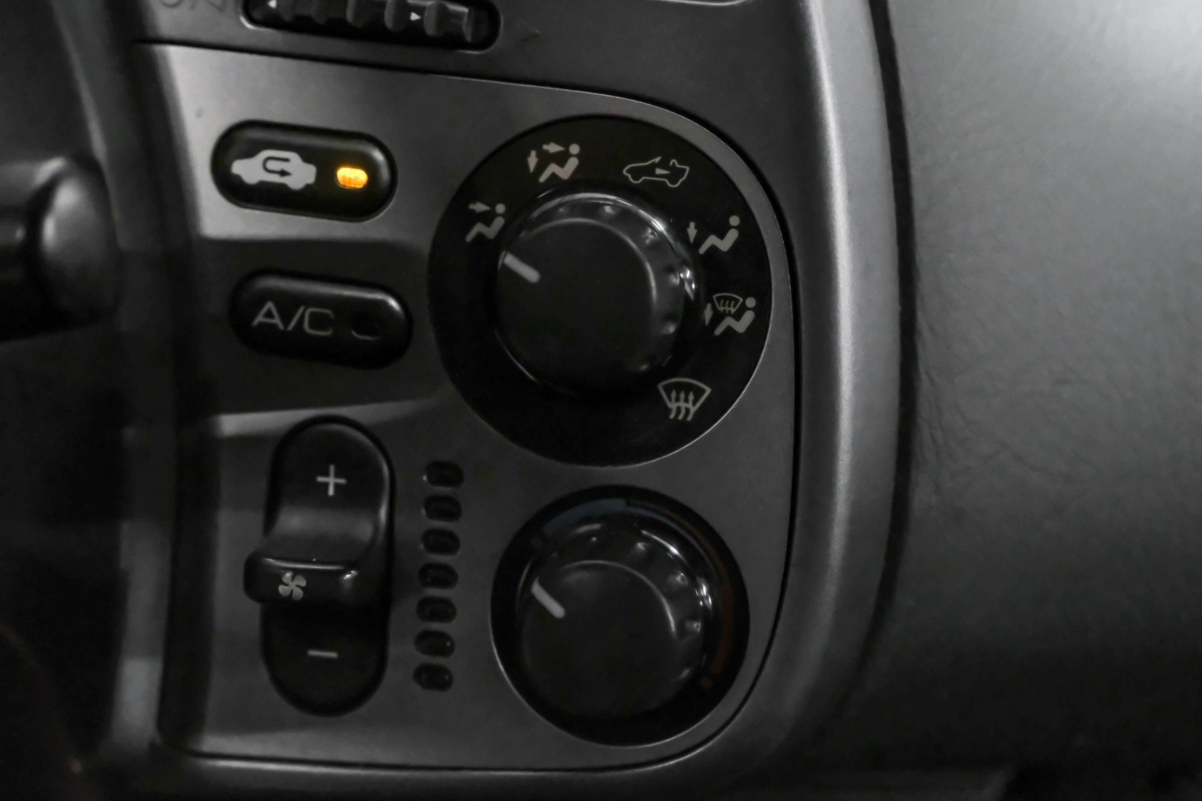 Used 2003 Honda S2000 image 20