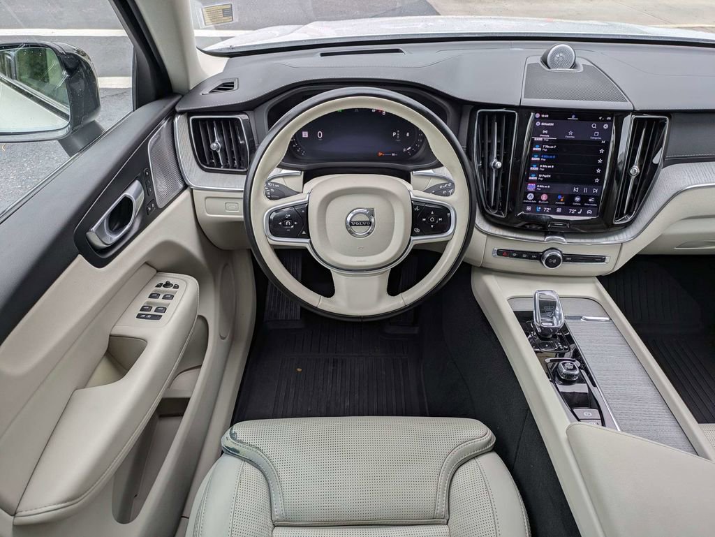 Certified 2025 Volvo XC60 B5 Ultra w/ Protection Package Premier AWD/4WD image 21