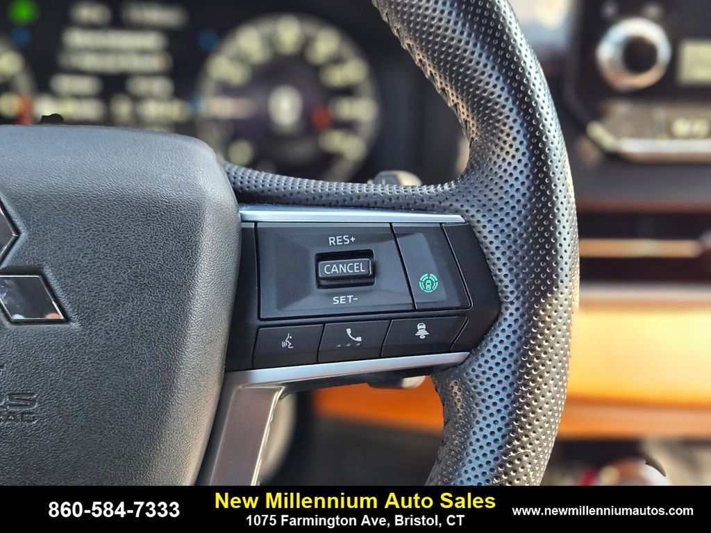 Used 2022 Mitsubishi Outlander GT image 29