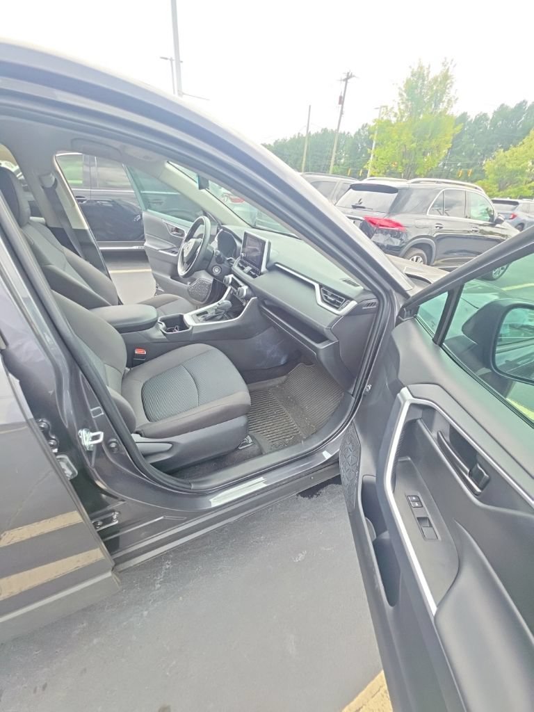 Used 2025 Toyota RAV4 LE FWD image 23