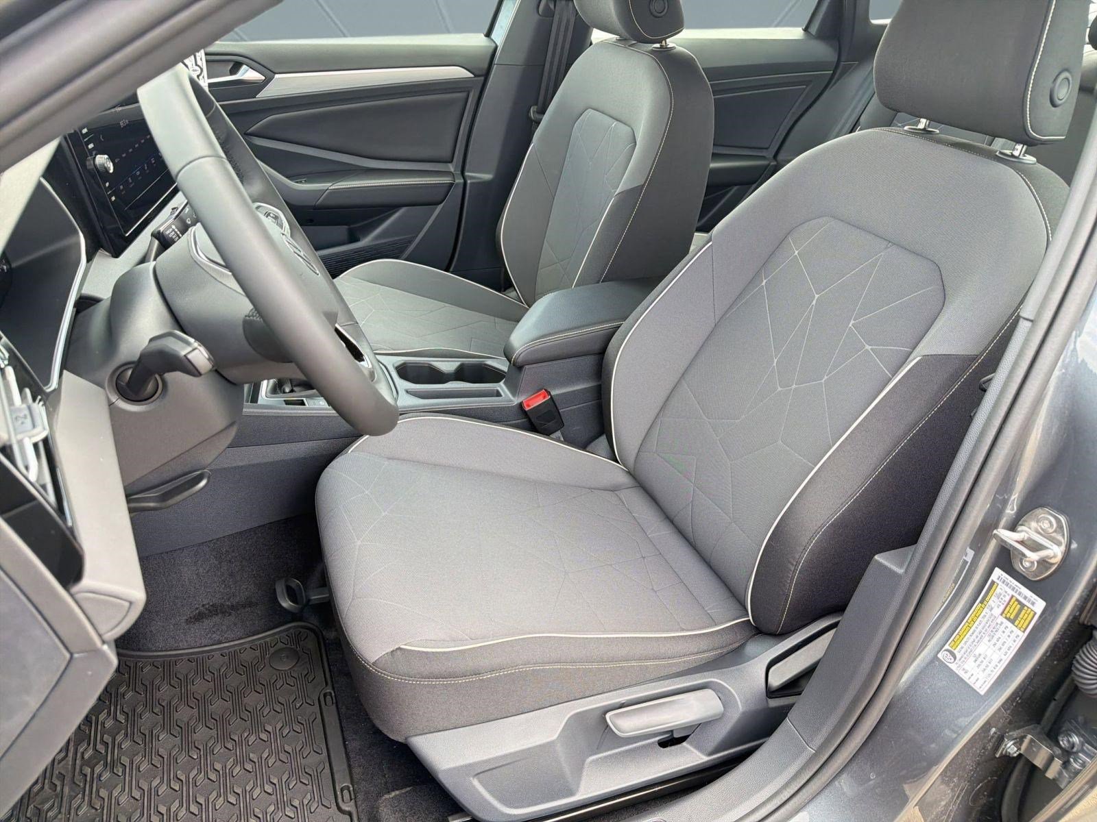 New 2026 Volkswagen Jetta Sport FWD image 5