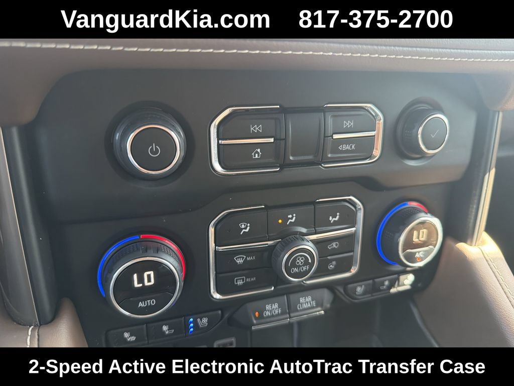 Used 2024 Chevrolet Suburban High Country w/ Advanced Technology Package AWD/4WD image 20