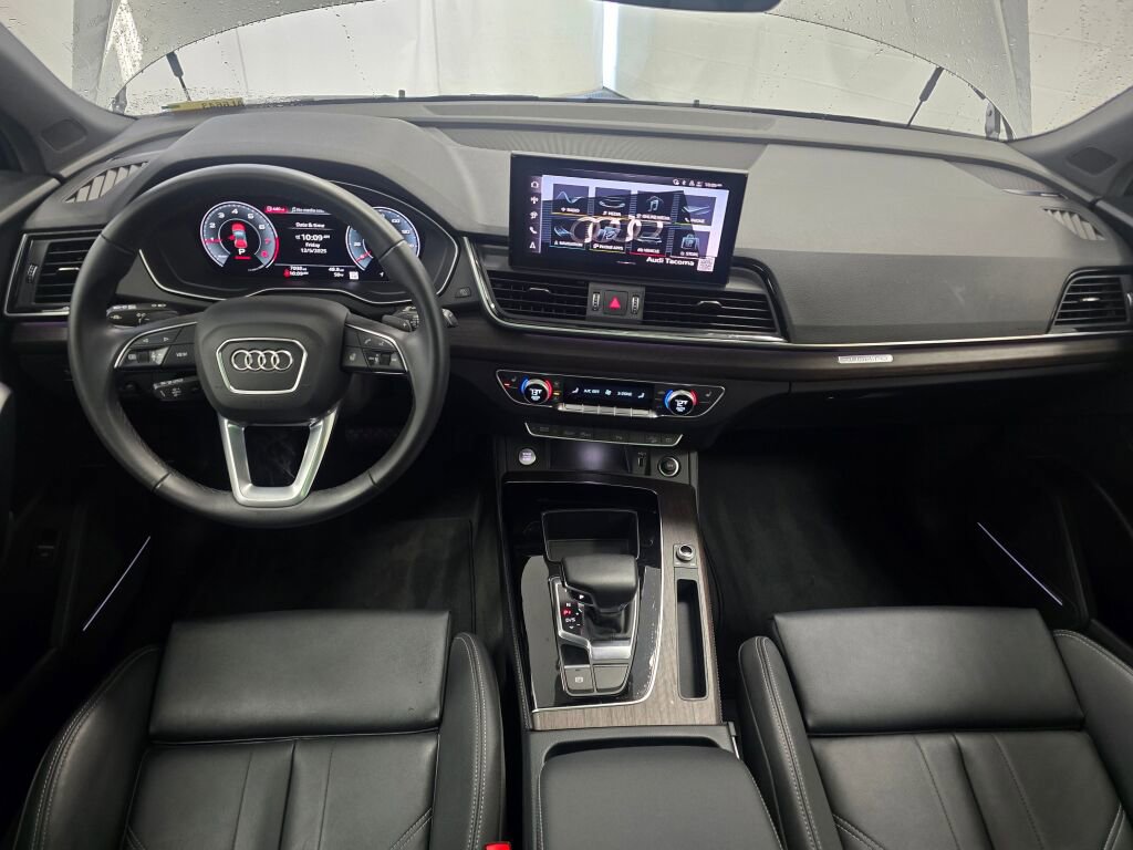 Certified 2025 Audi Q5 2.0T Premium Plus image 18