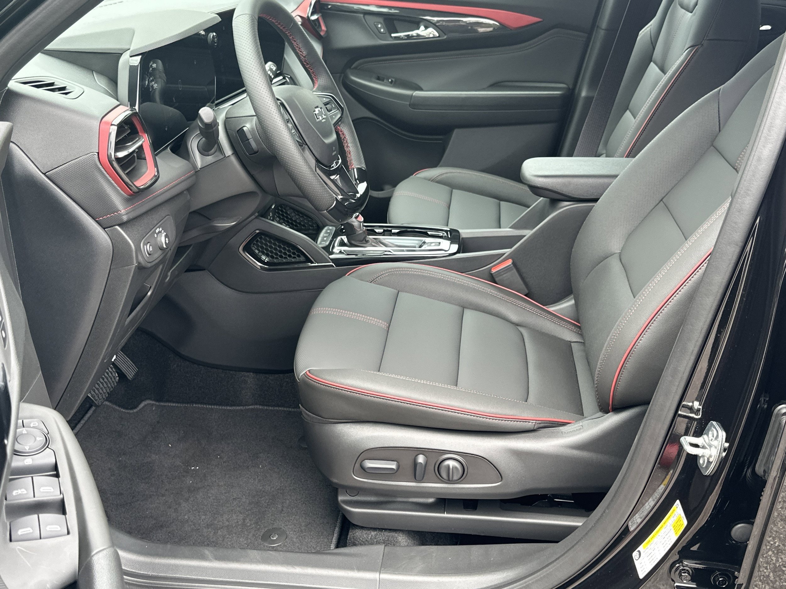 New 2026 Chevrolet TrailBlazer RS w/ Driver Confidence Package FWD image 9