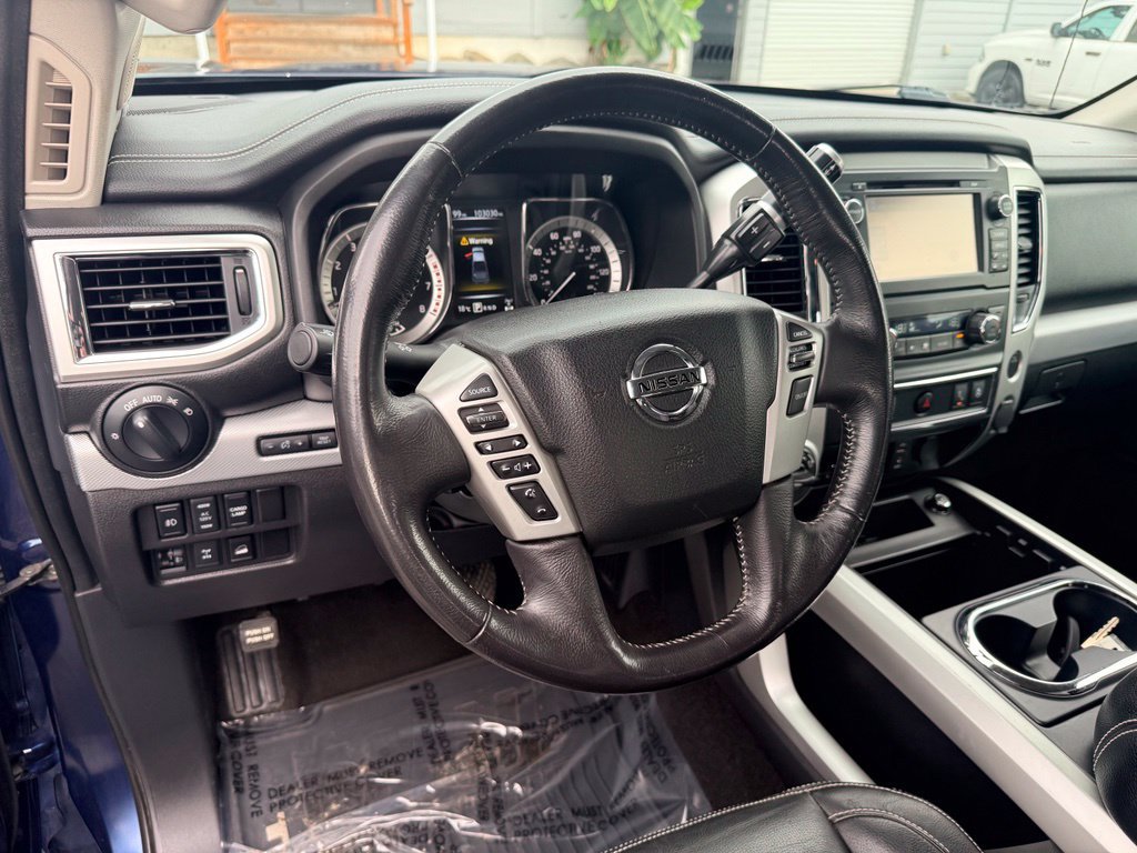 Used 2018 Nissan Titan PRO-4X AWD/4WD image 23