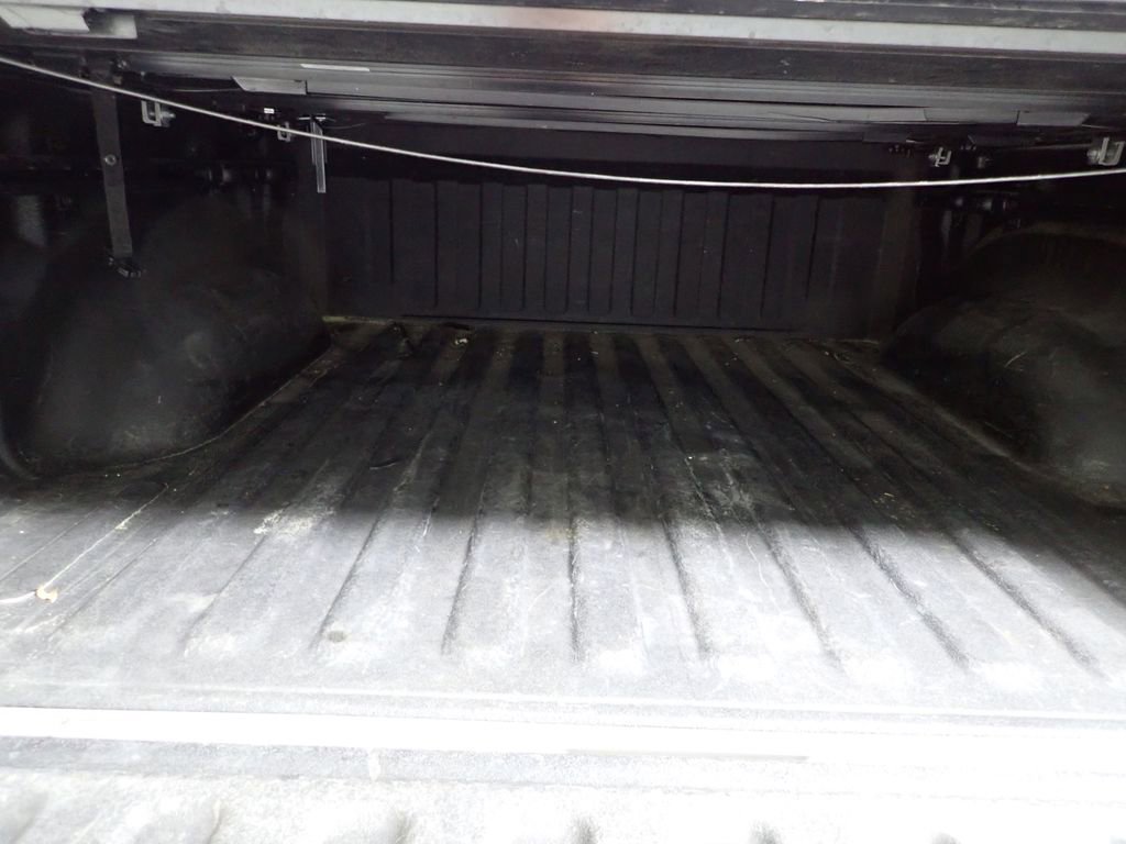 Used 2022 RAM 1500 Laramie w/ Sport Appearance Package AWD/4WD image 18