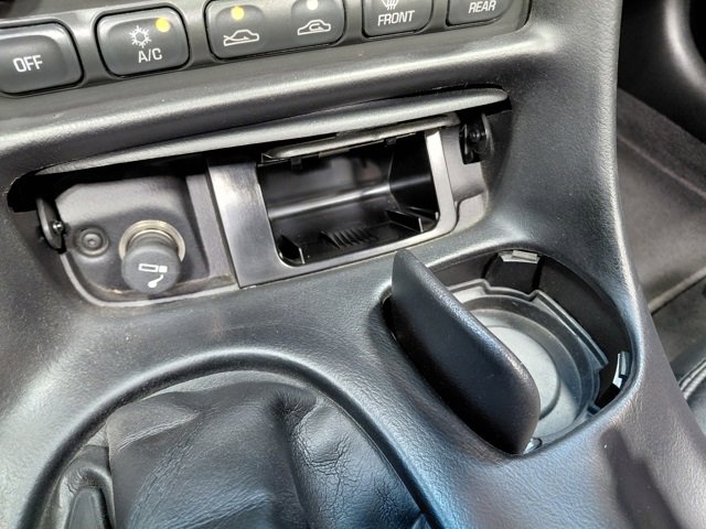 Used 2003 Chevrolet Corvette Convertible w/ Preferred Equipment Group1 image 35