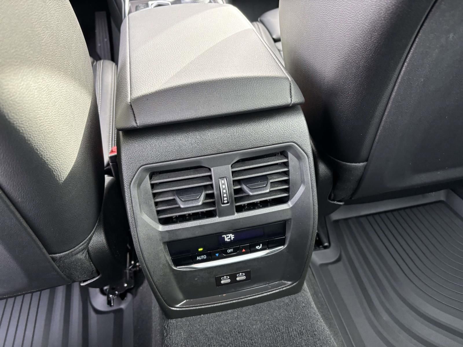 New 2026 BMW 330i xDrive Sedan w/ Premium Package AWD/4WD image 31
