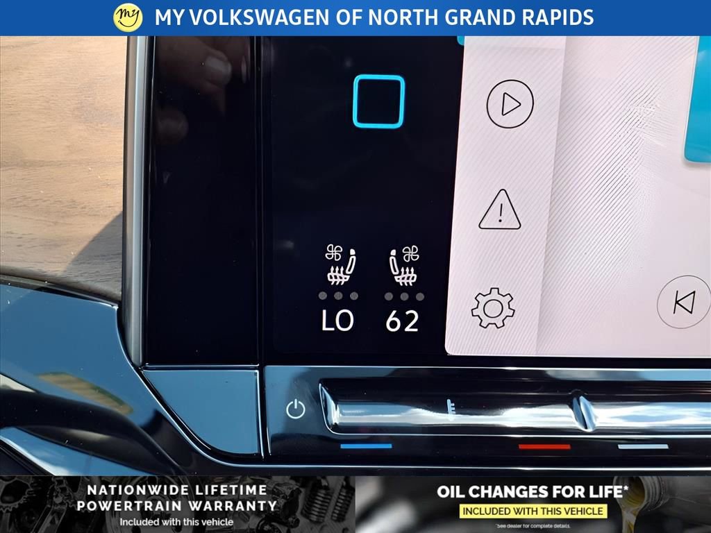 New 2026 Volkswagen Atlas SE image 9