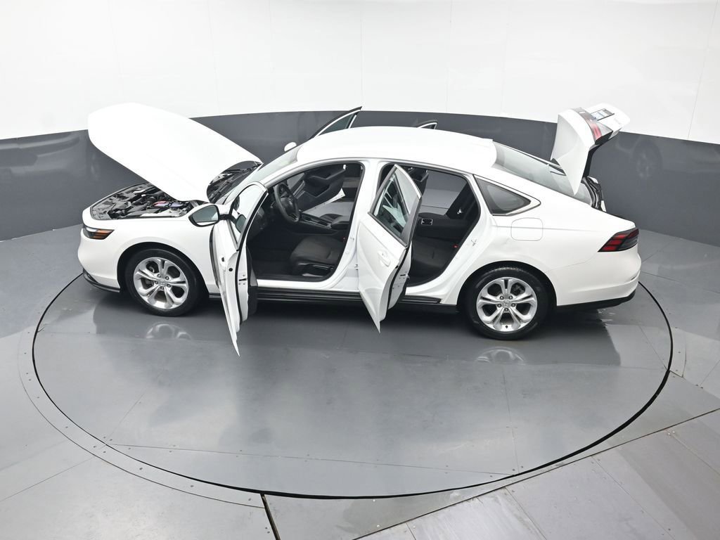 Used 2023 Honda Accord LX image 44