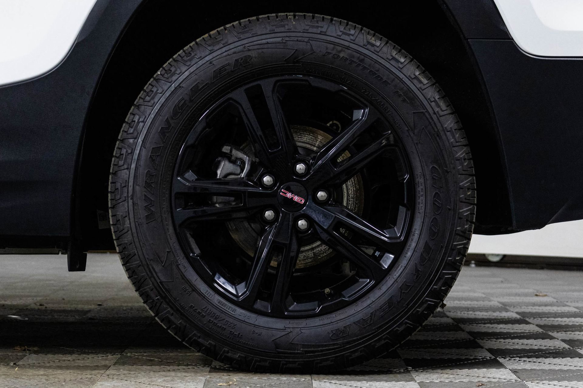 Certified 2023 GMC Terrain AT4 image 44