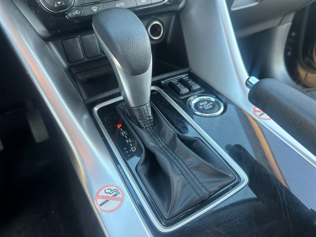 Used 2025 Mitsubishi Eclipse Cross LE image 19