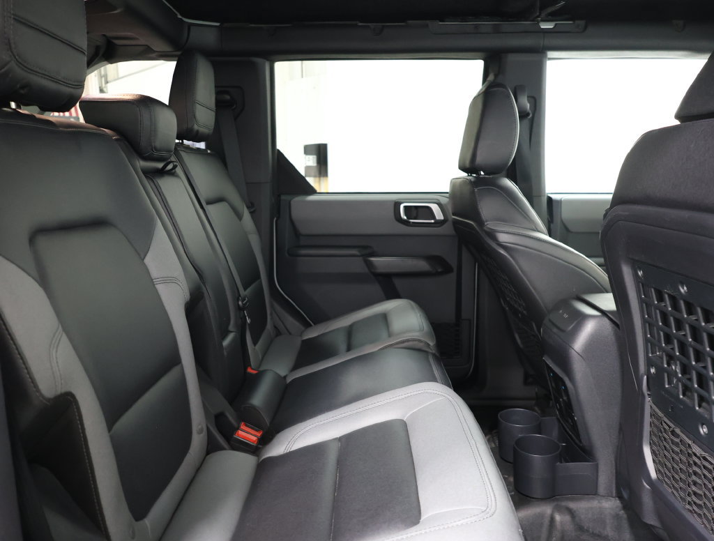 Used 2024 Ford Bronco Black Diamond w/ Sasquatch Package AWD/4WD image 24