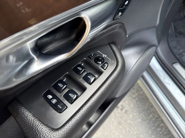 Used 2019 Volvo XC90 T6 Momentum AWD/4WD image 12