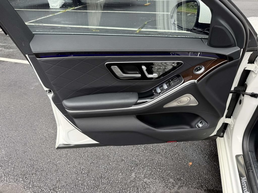 Used 2023 Mercedes-Benz S 580 4MATIC Sedan image 12