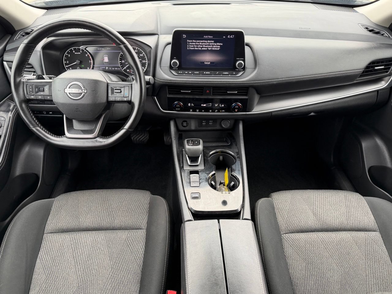Certified 2025 Nissan Rogue SV FWD image 11