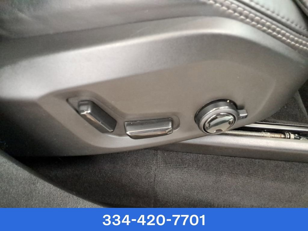 Used 2022 Volvo XC90 T8 Inscription image 29