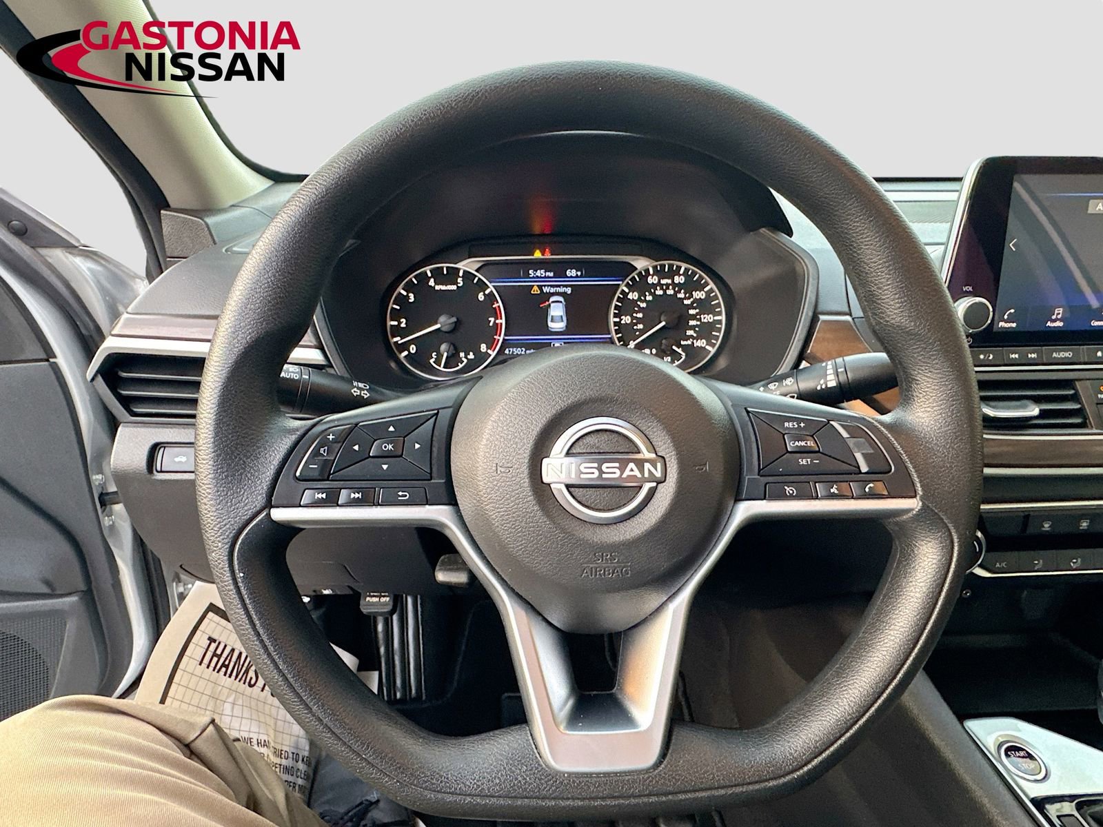 Used 2024 Nissan Altima 2.5 SV image 14