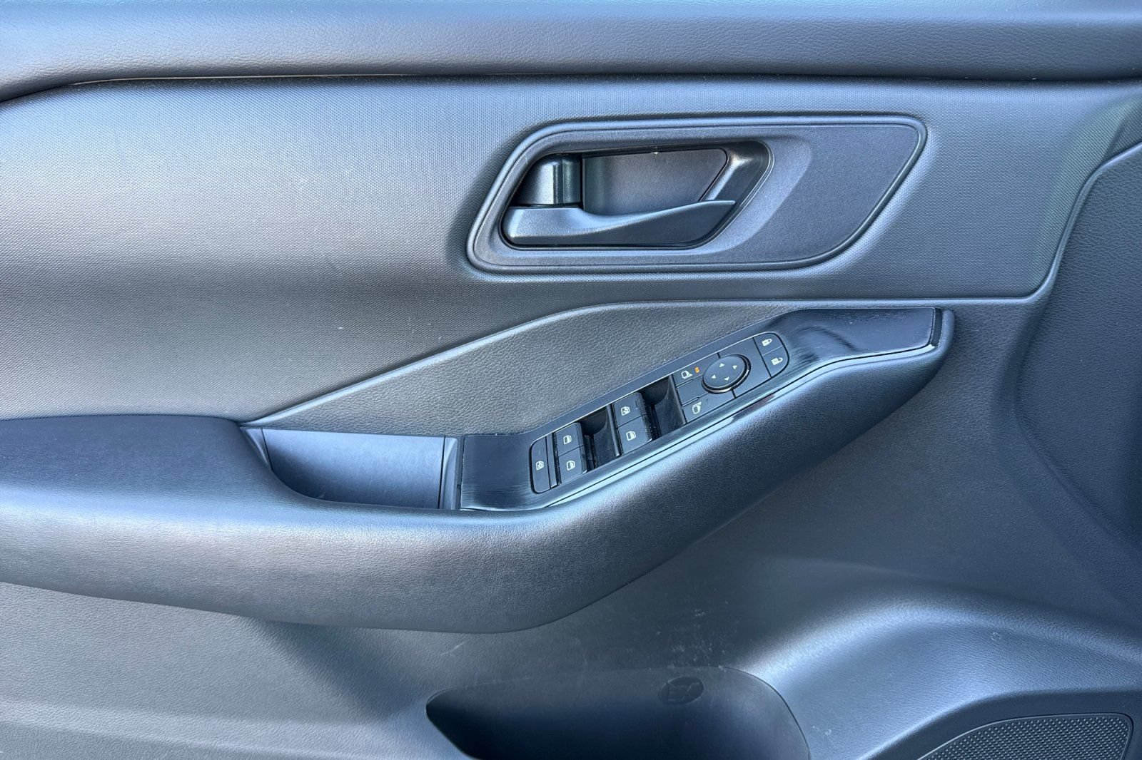 Certified 2024 Nissan Rogue S AWD/4WD image 13