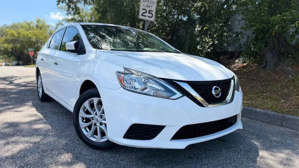 Used 2019 Nissan Sentra SV FWD image 1