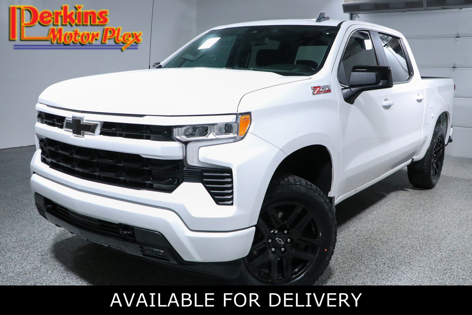 Used 2023 Chevrolet Silverado 1500 RST w/ Z71 Off-Road Package AWD/4WD image 1