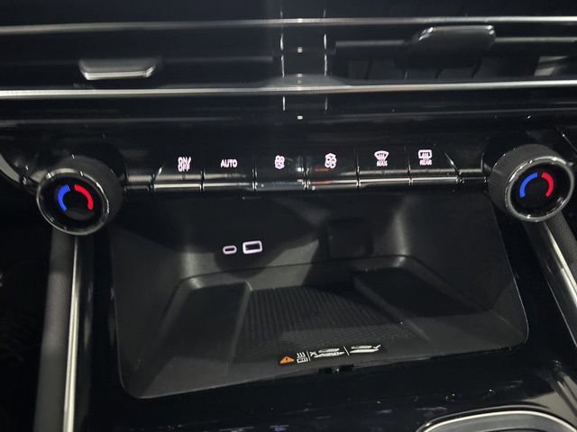 Used 2024 Chevrolet Traverse Z71 w/ Enhanced Driving Package image 27