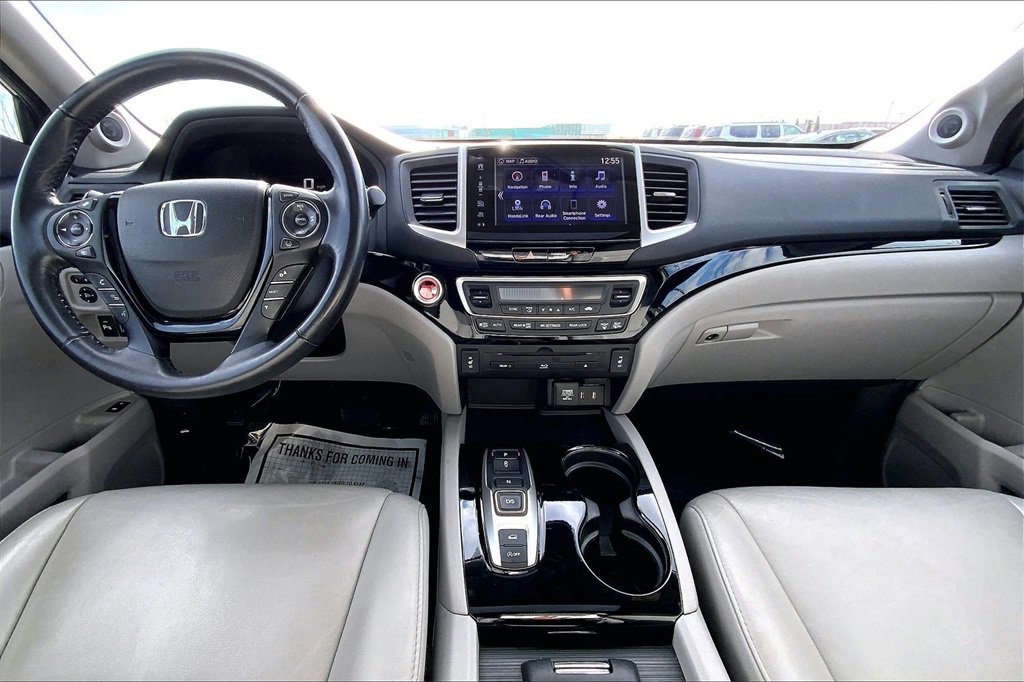 Used 2017 Honda Pilot Touring image 10