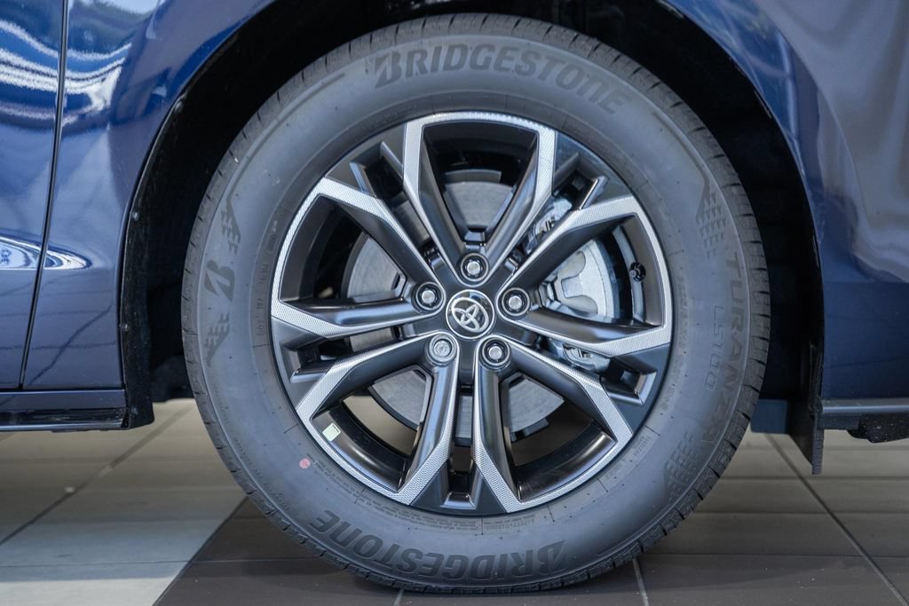 New 2026 Toyota Sienna Platinum AWD/4WD image 16