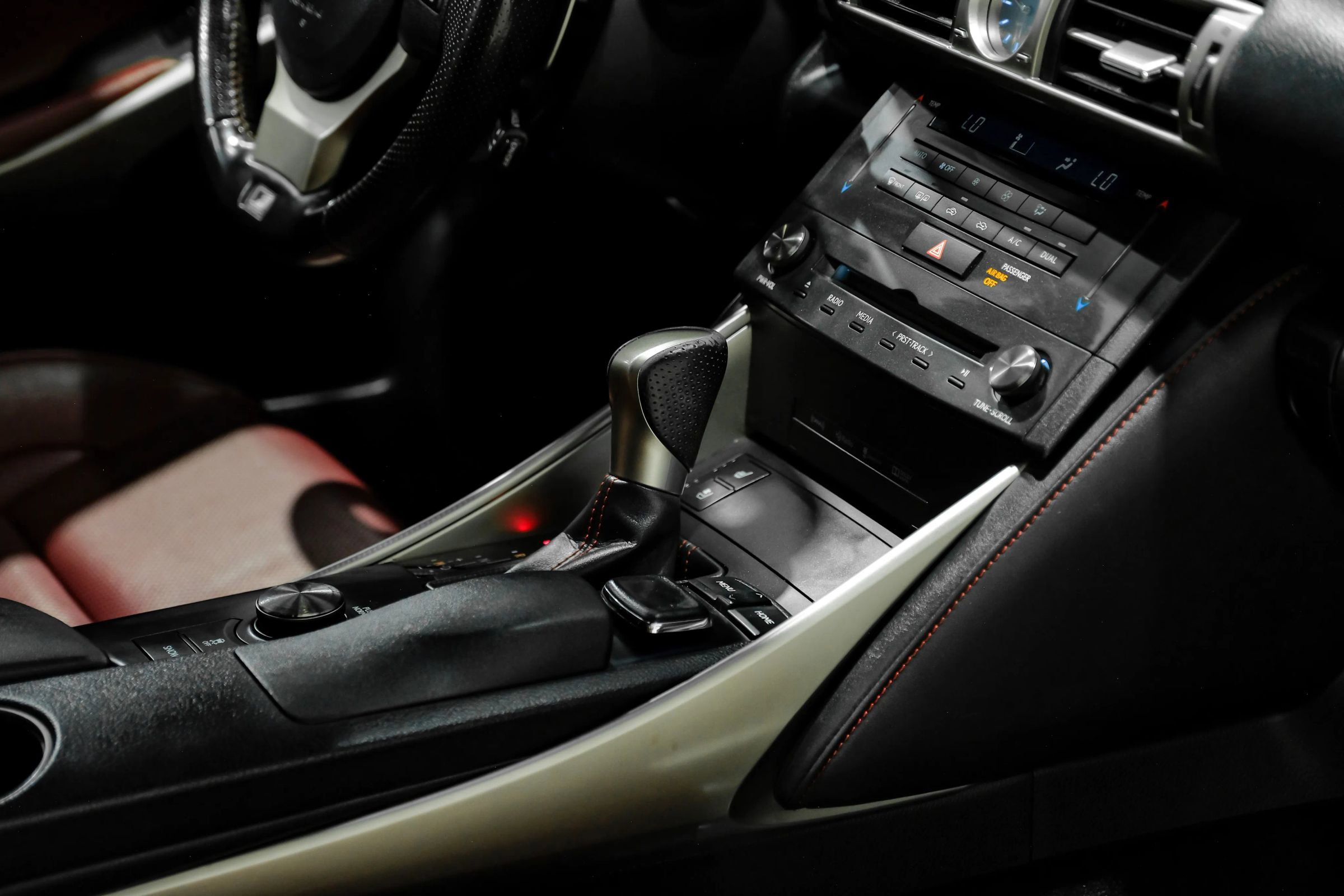 Used 2016 Lexus IS 200t w/ F Sport Package RWD image 29