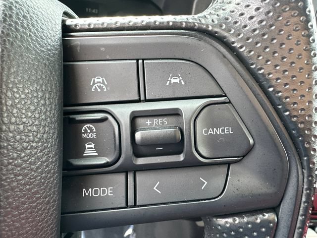 Used 2025 Toyota Tacoma SR5 AWD/4WD image 32