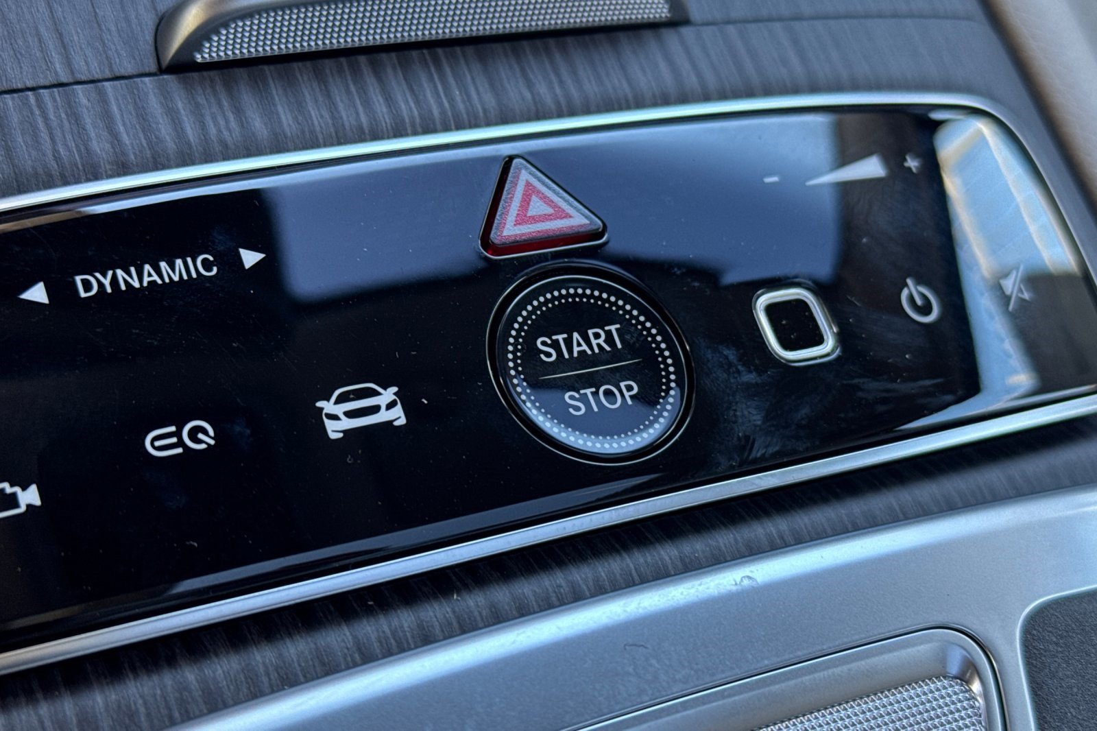 New 2026 Mercedes-Benz EQS 400 4MATIC SUV image 28
